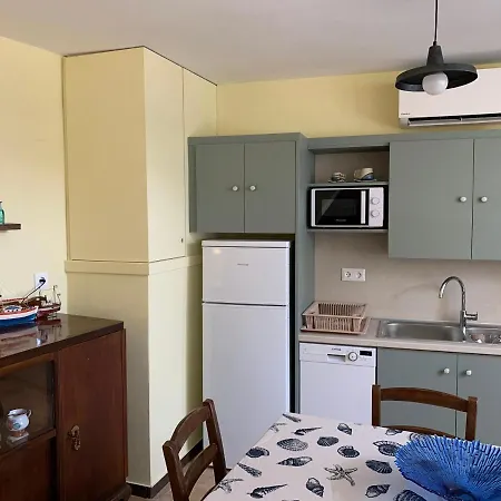 Captain's House Plaka Milos