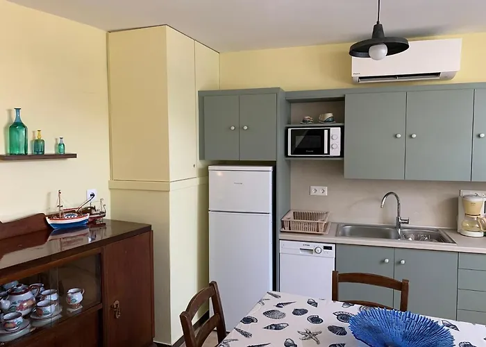 Captain's House Plaka Milos